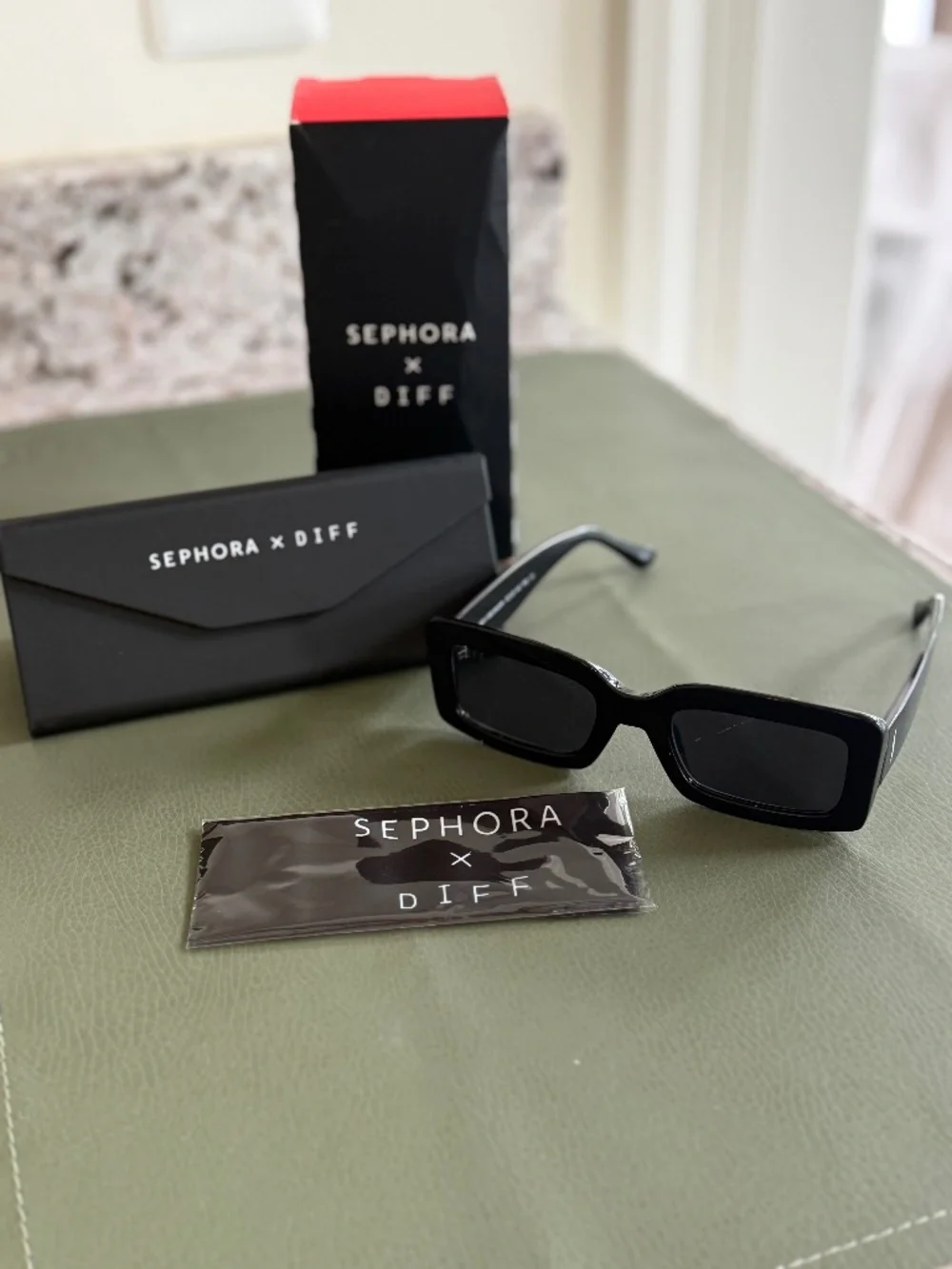 Diff Eyewear x Sephora Black Rectangular Sunglasses